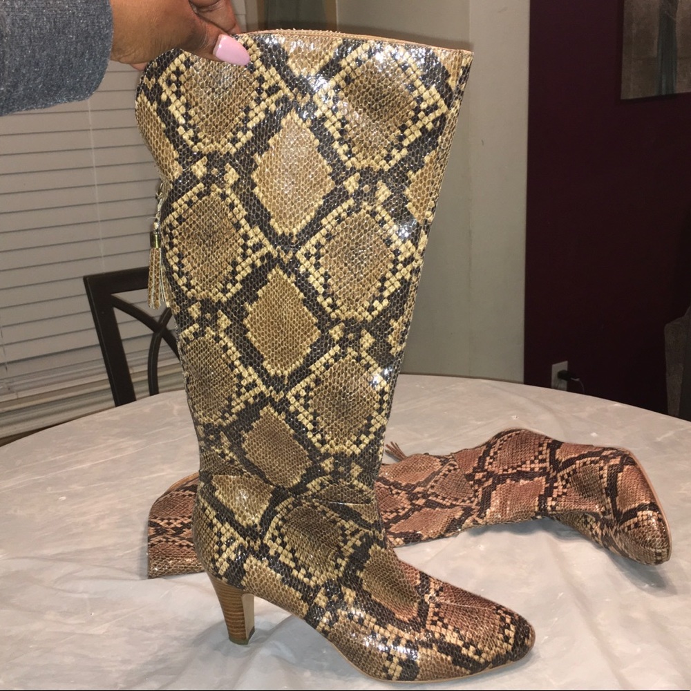 Bandolino snake skin boots - Picture 2 of 8